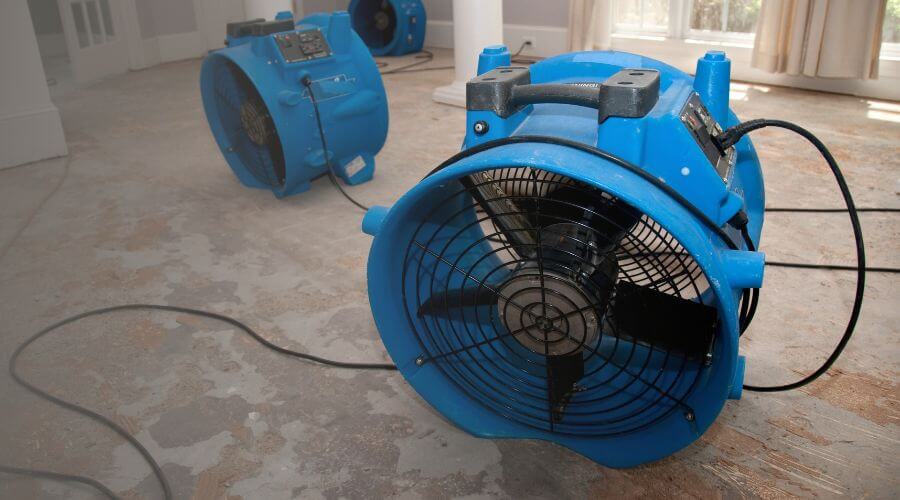 Why choose TrueFrameX for water damage restoration in Centennial